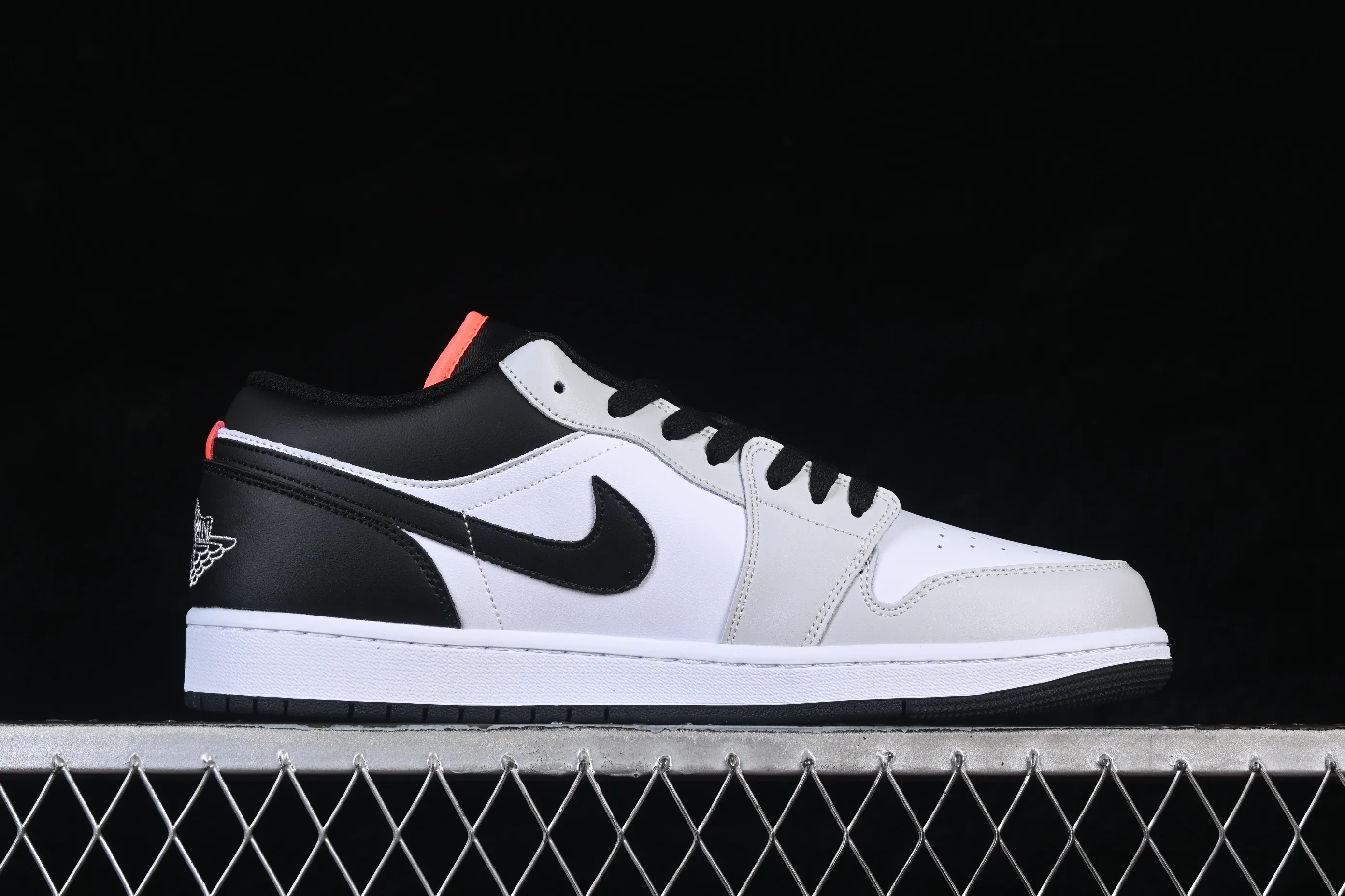 All categories Air Jordan Jordan series basketball shoes Air Jordan 1 Low Air Jordan 1 Low AJ1 Joe 1 white gray black hook low-top retro culture basketball shoes 553558-045
